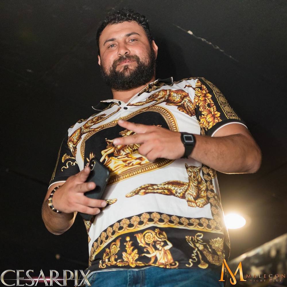 Meet your Posher, Angel